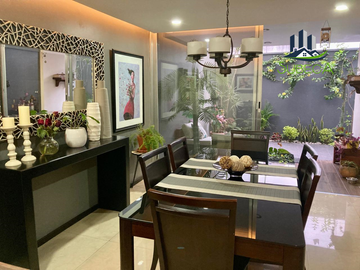 Venta de Casa en Cumbres Xalapa, 4 recámaras, Roof Garden