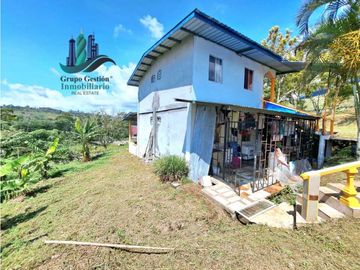 VENDO CASA CON 4 APARTAMENTOS CON 4 BAÑOS