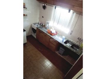 VENTA EN BLOCK DE 3 CASAS EN ZONA CENTRO, TODOS LOS SERVICIOS