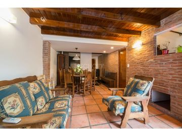 DEPARTAMENTO DE 3 AMBIENTES EN BARRIO NORTE, TODOS LOS SERVICIOS