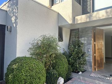 Casa en Venta en Los Maitenes / Jumbo / Chamisero