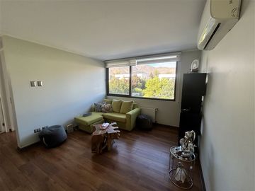 Casa en Venta en Los Maitenes / Jumbo / Chamisero