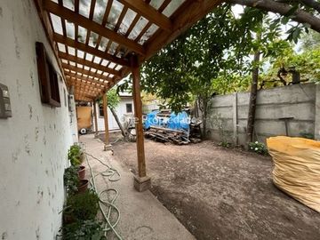 Casa en Venta en Presidente Errázuriz, casa en venta 5 dorm y 3 baños, gran jardín, Buin, One Propiedades