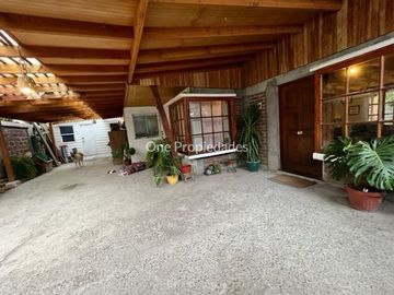 Casa en Venta en Presidente Errázuriz, casa en venta 5 dorm y 3 baños, gran jardín, Buin, One Propiedades