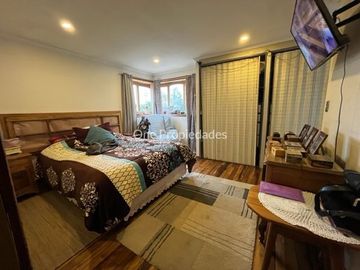Casa en Venta en Presidente Errázuriz, casa en venta 5 dorm y 3 baños, gran jardín, Buin, One Propiedades