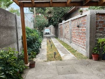 Casa en Venta en Presidente Errázuriz, casa en venta 5 dorm y 3 baños, gran jardín, Buin, One Propiedades