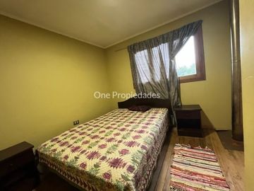 Casa en Venta en Presidente Errázuriz, casa en venta 5 dorm y 3 baños, gran jardín, Buin, One Propiedades