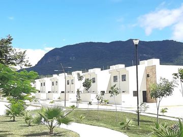 CASA CUADRUPLEX PLANTA BAJA EN PREVENTA