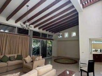 Casa en venta en Coatepec zona Plaza Orquídeas