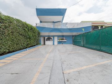 Edificio en venta en Las Arboledas