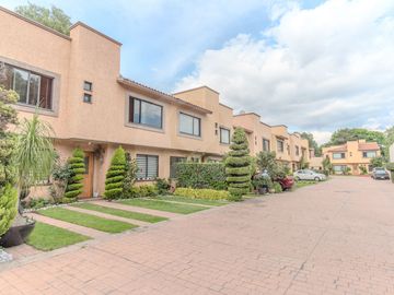 Casa en venta en Santa María Tepepan