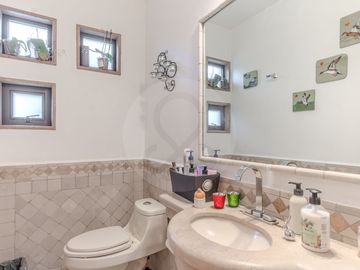 Casa en venta en Santa María Tepepan