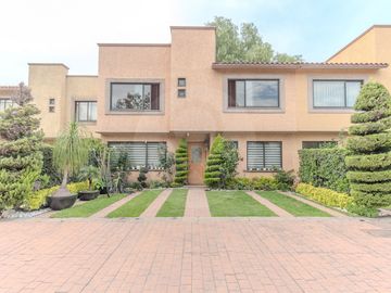 Casa en venta en Santa María Tepepan