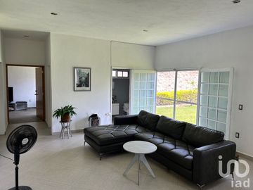Casa con alberca en venta, ideal para fin de semana en Alpuyeca, Xoxhitepec