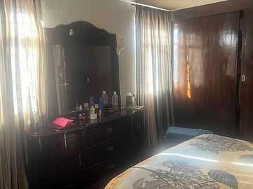 CASA EN VENTA EN JARDINES DE MORELOS (SOBRE AVENIDA PRINCIPAL)