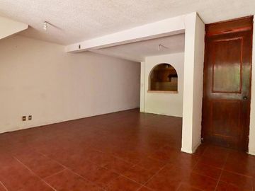 Casa en venta en Morelia, coto privado zona Ocolusen