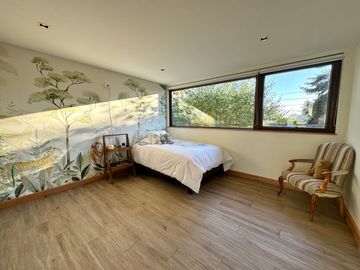 Moderna casa en sector Holandesa