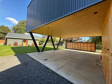 Moderna casa en sector Holandesa