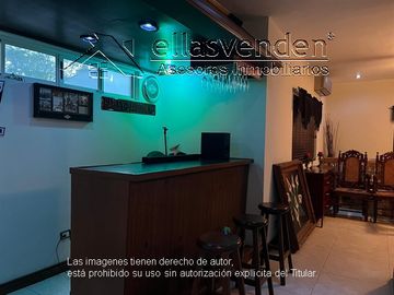 PRO1713 Casas en Venta, Contry la silla en Guadalupe