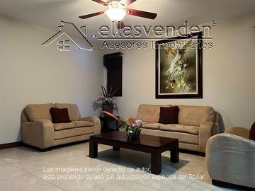 PRO1713 Casas en Venta, Contry la silla en Guadalupe