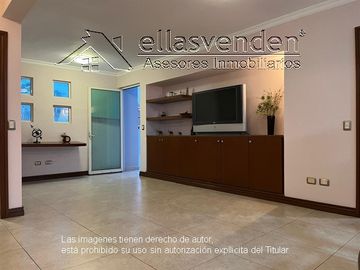 PRO1713 Casas en Venta, Contry la silla en Guadalupe