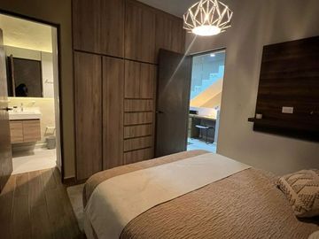 GS VENTA DE CASA EN LA RESERVA CUMBRES CON ALBERCA