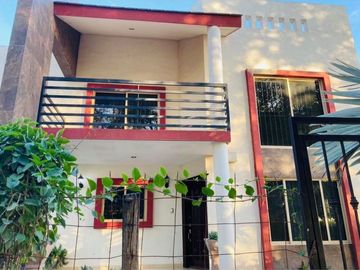 CASA EN VENTA EN COL. TABACHIN EN ANGOSTURA SIN.