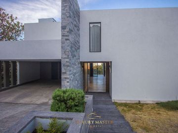 Casa en venta El Palomar panoramica
