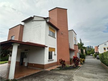 Se vende casa en el norte de Armenia Quindio