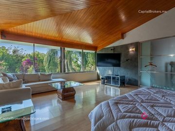 Casa de lujo en venta Fracc. Rinconada Santa Rita. Cerca Consulado americano