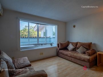 Casa de lujo en venta Fracc. Rinconada Santa Rita. Cerca Consulado americano
