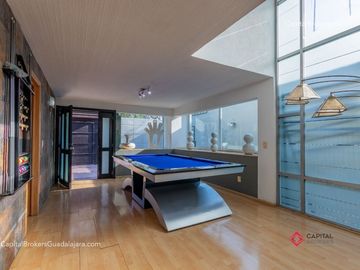 Casa de lujo en venta Fracc. Rinconada Santa Rita. Cerca Consulado americano