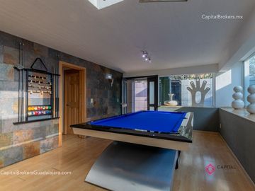 Casa de lujo en venta Fracc. Rinconada Santa Rita. Cerca Consulado americano