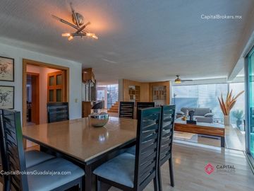 Casa de lujo en venta Fracc. Rinconada Santa Rita. Cerca Consulado americano