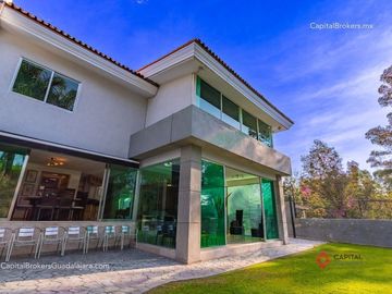 Casa de lujo en venta Fracc. Rinconada Santa Rita. Cerca Consulado americano