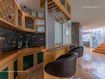 Casa de lujo en venta Fracc. Rinconada Santa Rita. Cerca Consulado americano