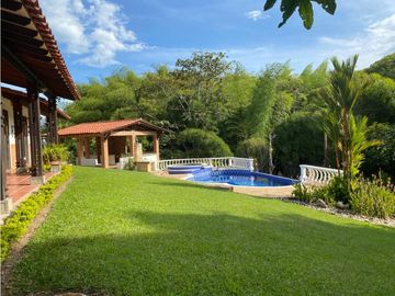 VENTA CASA CAMPESTRE CERRITOS PEREIRA