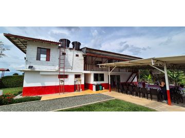 VENDO CASA FINCA EN MORELIA