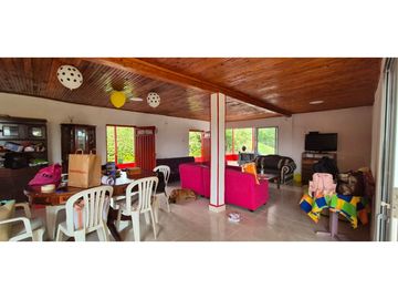 VENDO CASA FINCA EN MORELIA