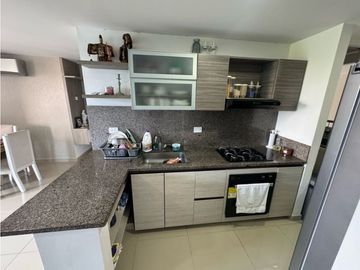 Vendo Apartamento Usado en club Tower