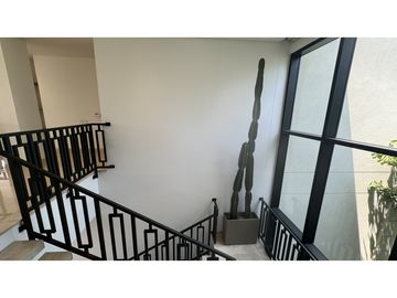 SE VENDE CASA DE LUJO EN EL SECTOR DE LAGOS DEL CAUJARAL