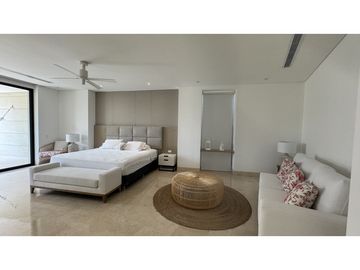 SE VENDE CASA DE LUJO EN EL SECTOR DE LAGOS DEL CAUJARAL