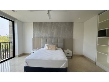 SE VENDE CASA DE LUJO EN EL SECTOR DE LAGOS DEL CAUJARAL
