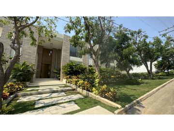 SE VENDE CASA DE LUJO EN EL SECTOR DE LAGOS DEL CAUJARAL
