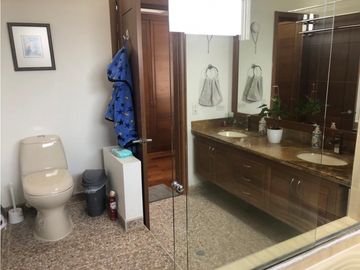 CHIA, Conj Cerrado 300 mtr Const 500 lote 3 niv 5 hab 5 baños 5 parq