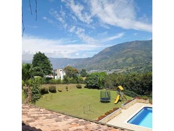 Vendo FINCA en Copacabana
