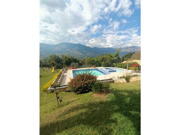Vendo FINCA en Copacabana