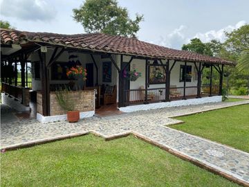 Finca Turística A La venta En Quimbaya Quindio