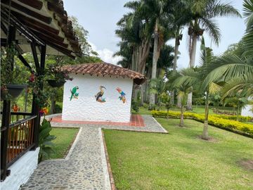 Finca Turística A La venta En Quimbaya Quindio
