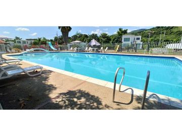 Casa En Condominio Con Piscina En San Joaquín La Mesa Cundi